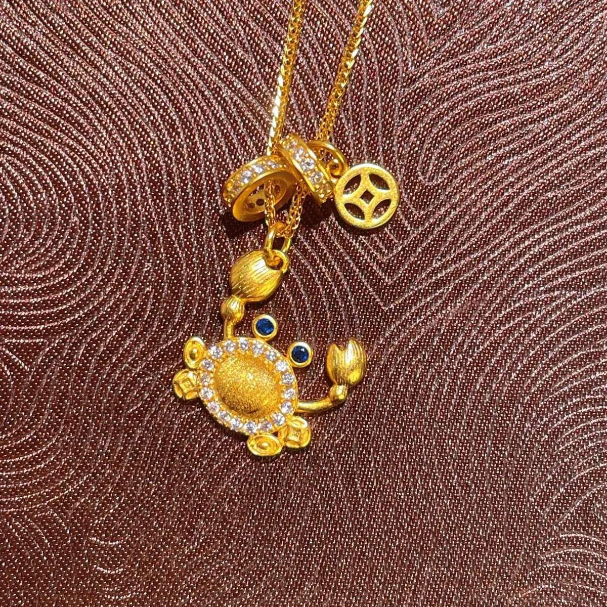  Gold-Plated Crab Pendant Necklace